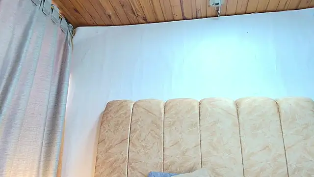 Zoe Curvy online show from 11.26.25