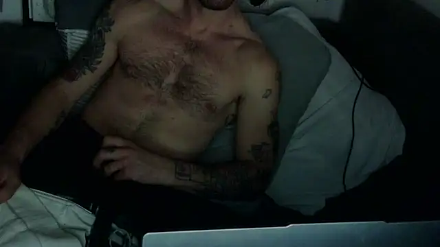 Snapshot of Alphanik4 chatting on 12.20.25 Alphanik4 online show from 12.20.25