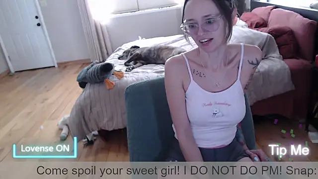 Plantbabeee online show from 03.12.26