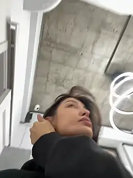 Snapshot of BabeRainbow chatting on 12.24.24 BabeRainbow online show from 12.24.24