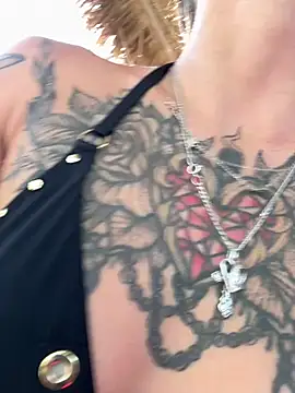 Snapshot of BabeRainbow chatting on 01.24.25 BabeRainbow online show from 01.24.25