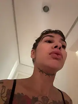 Snapshot of Nikatsu chatting on 03.15.26 Nikatsu online show from 03.15.26