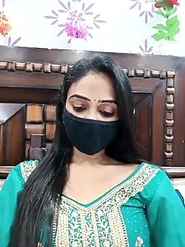 Snapshot of Yours-Bebo chatting on 11.06.25 Yours-Bebo online show from 11.06.25