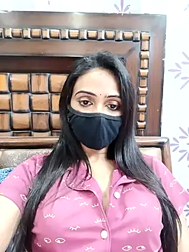 Snapshot of Yours-Bebo chatting on 11.07.25 Yours-Bebo online show from 11.07.25