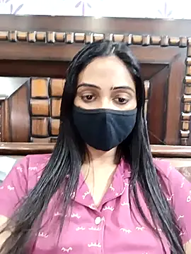 Snapshot of Yours-Bebo chatting on 11.13.25 Yours-Bebo online show from 11.13.25