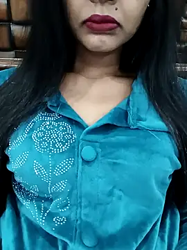 Snapshot of Yours-Bebo chatting on 11.19.25 Yours-Bebo online show from 11.19.25