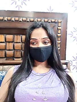 Snapshot of Yours-Bebo chatting on 11.21.25 Yours-Bebo online show from 11.21.25