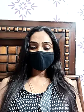 Snapshot of Yours-Bebo chatting on 02.04.26 Yours-Bebo online show from 02.04.26