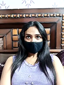 Snapshot of Yours-Bebo chatting on 02.14.26 Yours-Bebo online show from 02.14.26