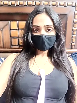 Snapshot of Yours-Bebo chatting on 02.26.26 Yours-Bebo online show from 02.26.26