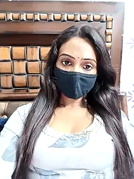 Snapshot of Yours-Bebo chatting on 03.11.26 Yours-Bebo online show from 03.11.26