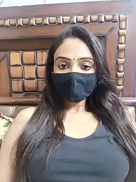 Snapshot of Yours-Bebo chatting on 05.21.26 Yours-Bebo online show from 05.21.26