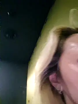 Miss    Mia  online show from 02.14.25