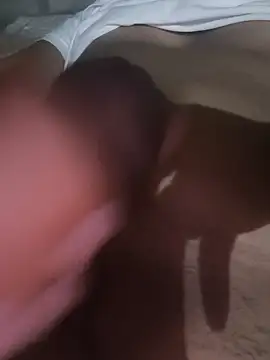 Snapshot of EZEL-59 chatting on 11.20.25 EZEL-59 online show from 11.20.25