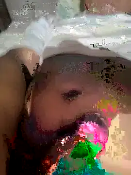 Snapshot of EZEL-59 chatting on 11.29.25 EZEL-59 online show from 11.29.25