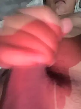 Snapshot of EZEL-59 chatting on 12.14.25 EZEL-59 online show from 12.14.25