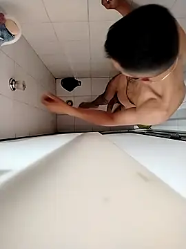 Snapshot of Danielitohot23cm chatting on 10.30.25 Danielitohot23cm online show from 10.30.25