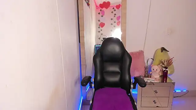 hellensexy online show from 02.20.25