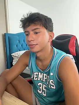 Leonarrrd 01 online show from 04.01.26