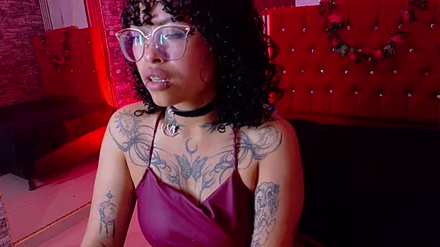 miahernadez303av online show from 02.15.26