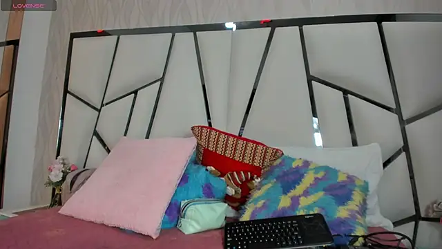  aurora18  online show from 01.09.26