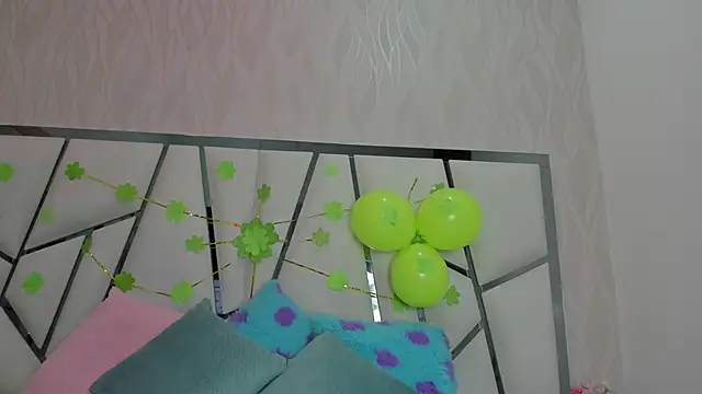 Snapshot of _aurora18_ chatting on 03.15.26 aurora18 online show from 03.15.26