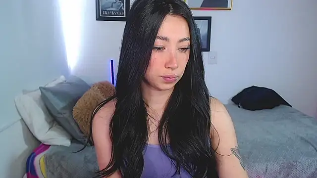 lilyy evanss online show from 03.20.25