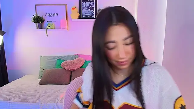 lilyy evanss online show from 09.24.25