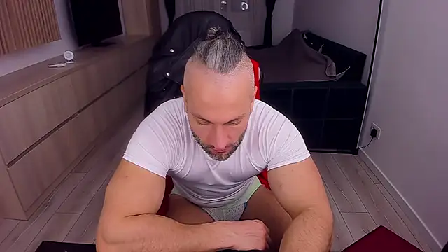 MarisMuscle online show from 03.07.25