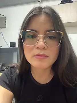 CamilaSofiia online show from 10.16.25