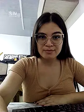 CamilaSofiia online show from 10.23.25