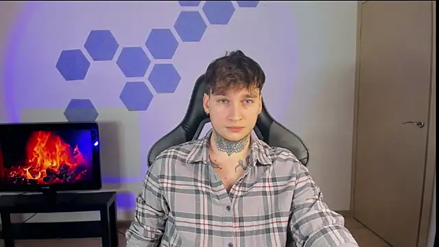 Snapshot of Chris_Tyson chatting on 01.09.25 Chris Tyson online show from 01.09.25