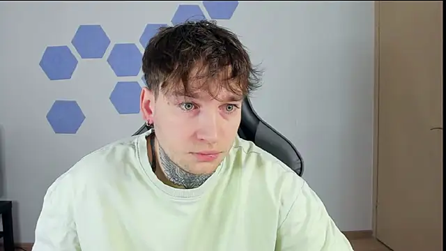 Snapshot of Chris_Tyson chatting on 01.18.25 Chris Tyson online show from 01.18.25