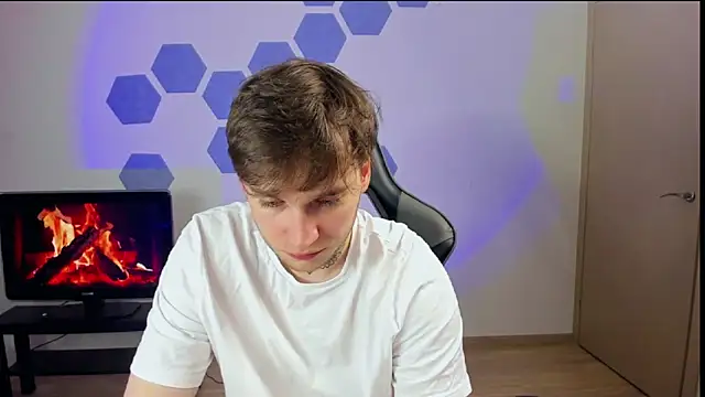 Snapshot of Chris_Tyson chatting on 01.26.25 Chris Tyson online show from 01.26.25