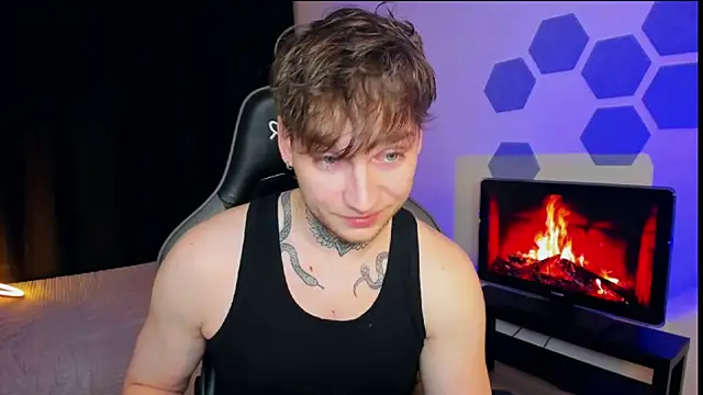 Snapshot of Chris_Tyson chatting on 02.08.25 Chris Tyson online show from 02.08.25