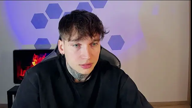 Snapshot of Chris_Tyson chatting on 03.06.25 Chris Tyson online show from 03.06.25