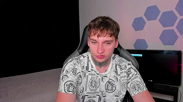 Snapshot of Chris_Tyson chatting on 09.14.25 Chris Tyson online show from 09.14.25