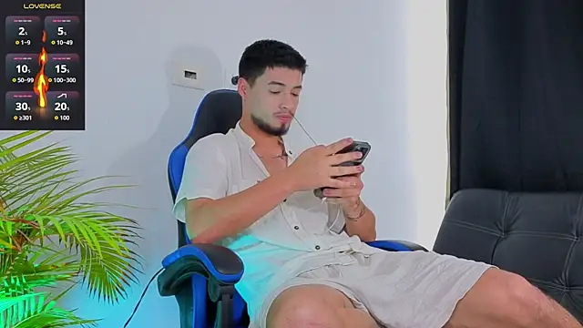 EdwardRoss  online show from 11.15.25