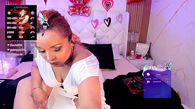 Snapshot of LilyyBigAss chatting on 02.03.25 LilyyBigAss online show from 02.03.25