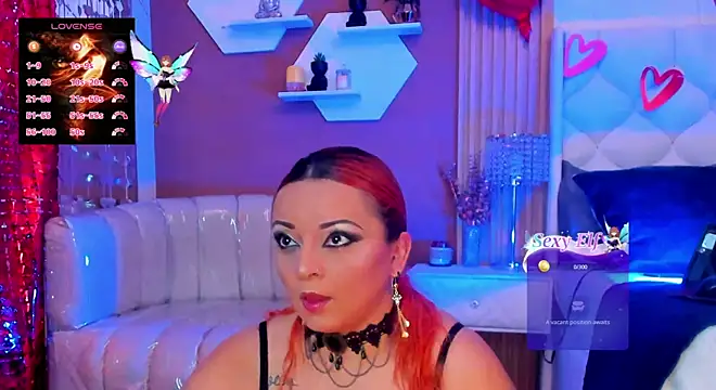 Snapshot of LilyyBigAss chatting on 02.08.25 LilyyBigAss online show from 02.08.25