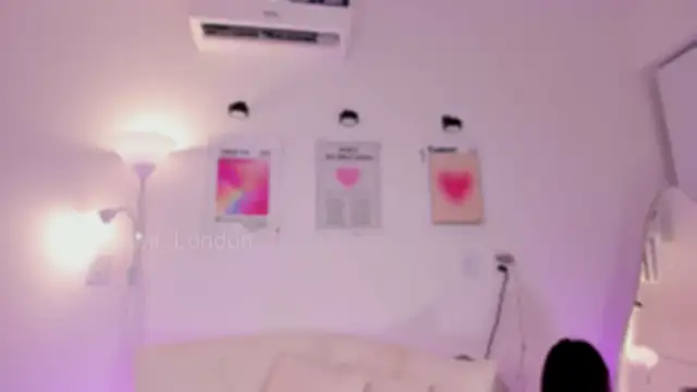 Snapshot of Steff_London chatting on 11.07.25 Steff London online show from 11.07.25