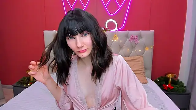 Lili flowerr online show from 01.07.25