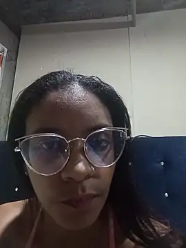 Snapshot of ZoeSmitth chatting on 11.25.25 ZoeSmitth online show from 11.25.25