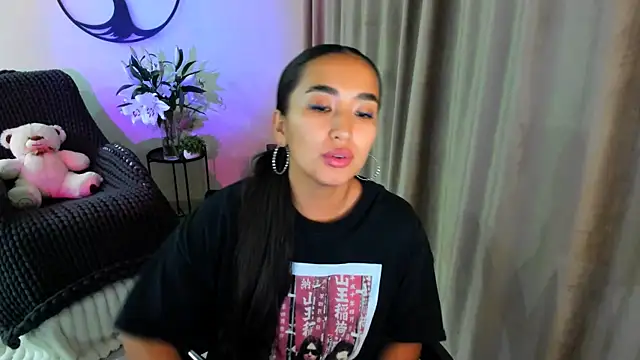 worldofkim online show from 10.28.25