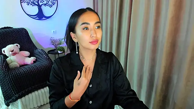 worldofkim online show from 11.11.25