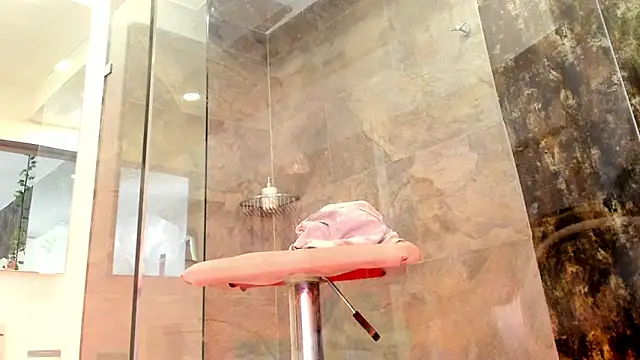 Snapshot of Miia_Thompsonn chatting on 03.05.25 Miia Thompsonn online show from 03.05.25