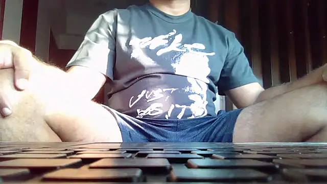 Snapshot of deltaforce1987 chatting on 01.07.25 deltaforce1987 online show from 01.07.25