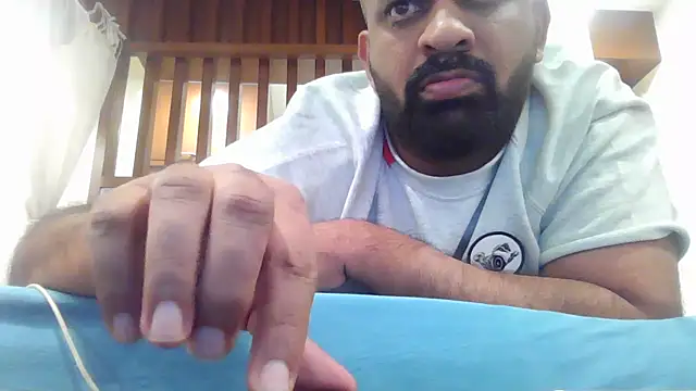 Snapshot of deltaforce1987 chatting on 12.17.25 deltaforce1987 online show from 12.17.25