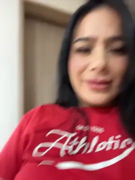 Miah gomez  online show from 04.15.26