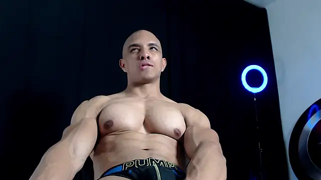 Antonywebb94 online show from 03.13.25